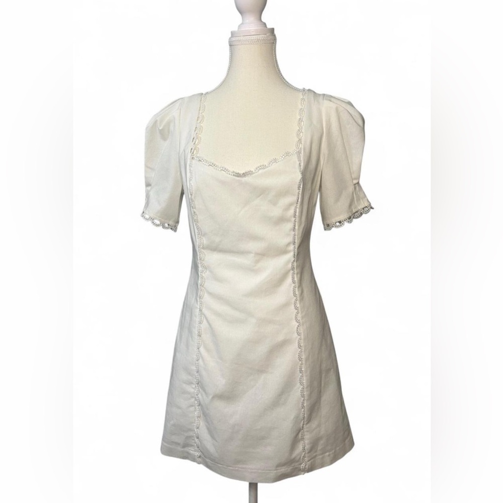 Lost + Wander‎ NWT Elegant White mini Dress with Puff Sleeves Size Medium